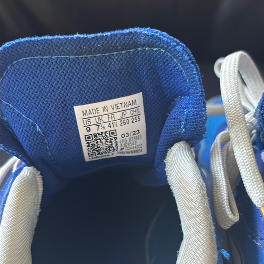 Adidas Ava Flash Adidas Athletic Shoe. Worn twice. Too tight for me. - Picture 7 of 7